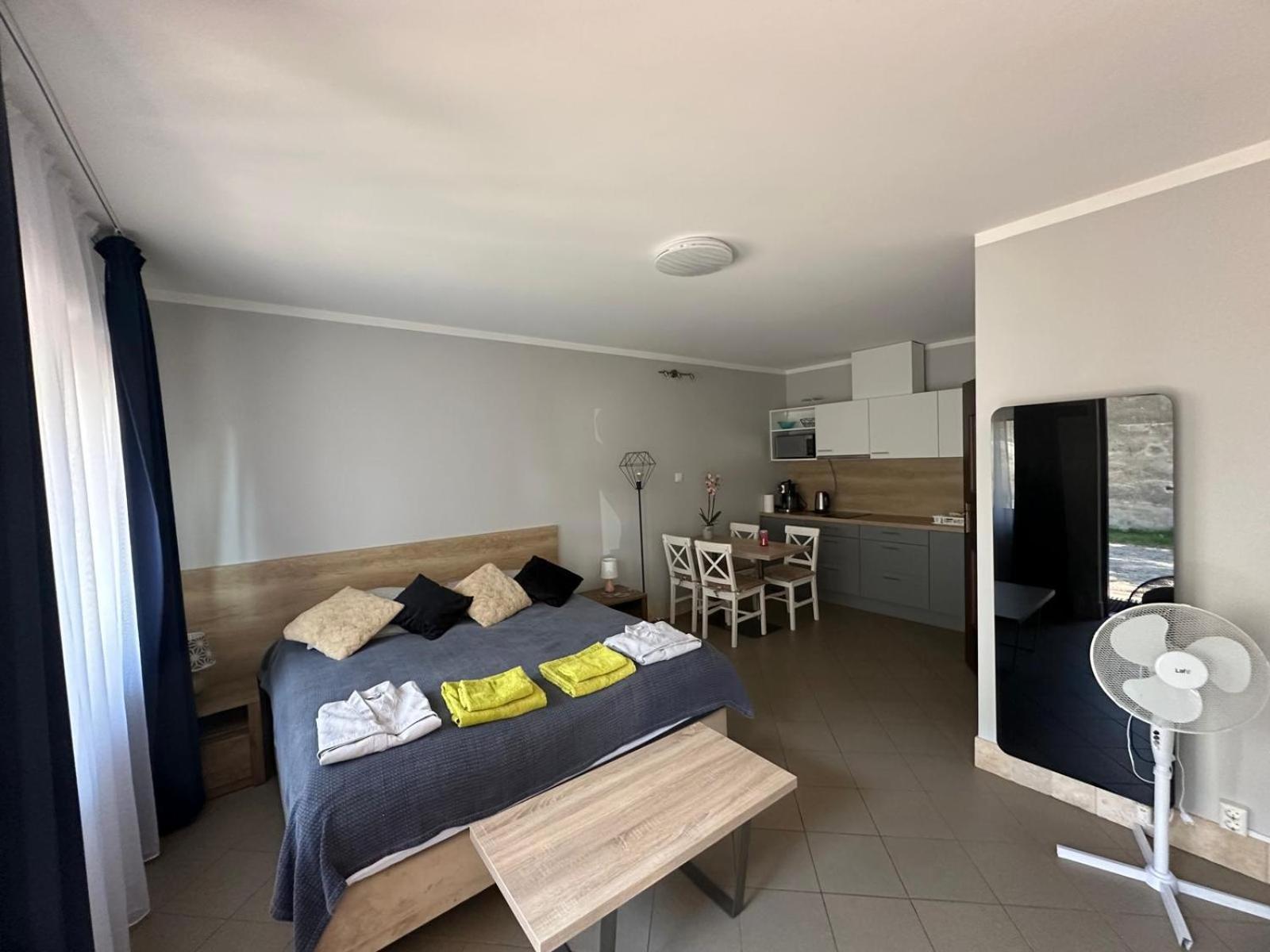 Apartamenty Typu Studio 50 Metrow Od Morza Устроне Морске Екстериор снимка