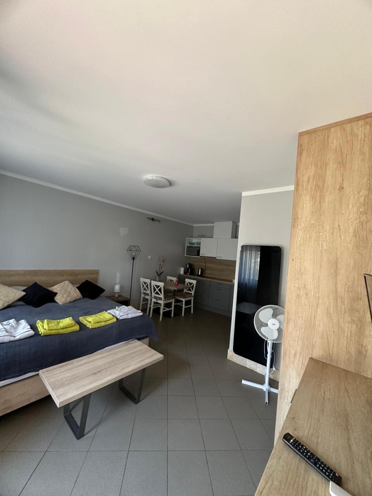 Apartamenty Typu Studio 50 Metrow Od Morza Устроне Морске Екстериор снимка