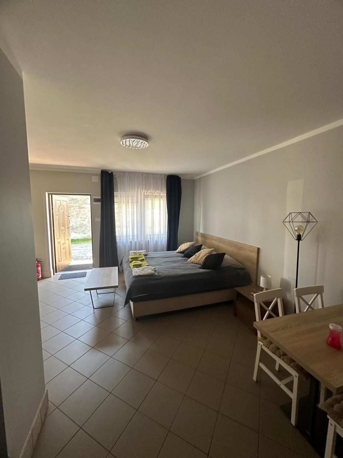 Apartamenty Typu Studio 50 Metrow Od Morza Устроне Морске Екстериор снимка